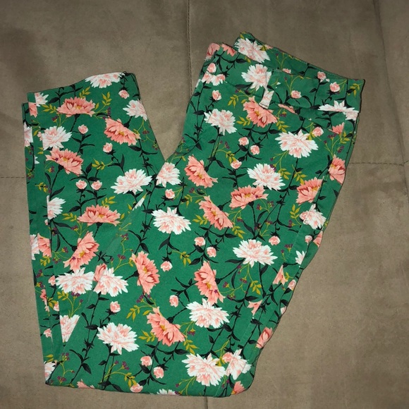 Old Navy Pants - Old Navy Pixie Pants